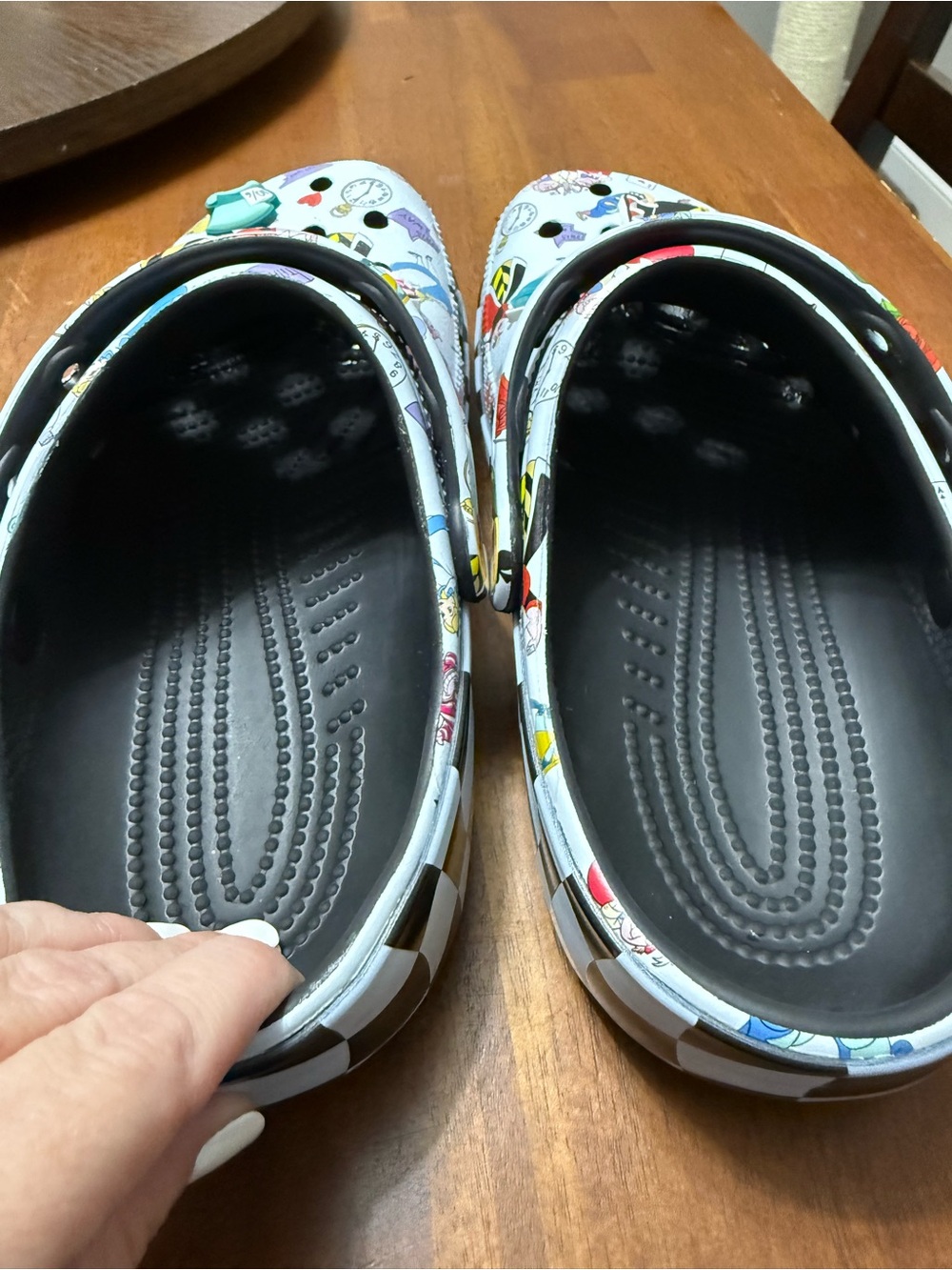 CROCS Alice in Wonderland White Graphic Slip-On Sandals - Picture 2 of 4